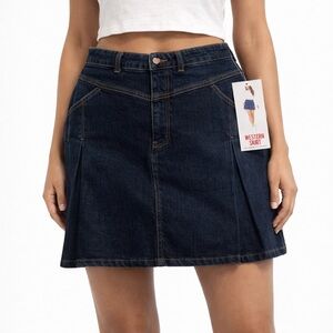Celebrity Pink Denim Western Mini Skirt NWT Dark Wash Pleated Y2K Size ___